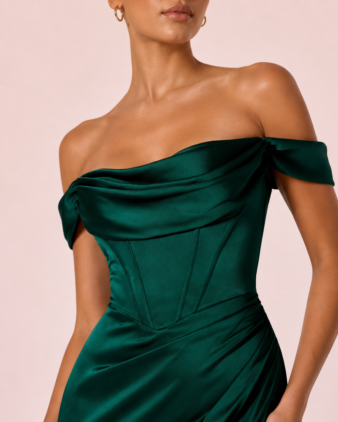 Carla - Robe corset à épaules dénudées vert émeraude