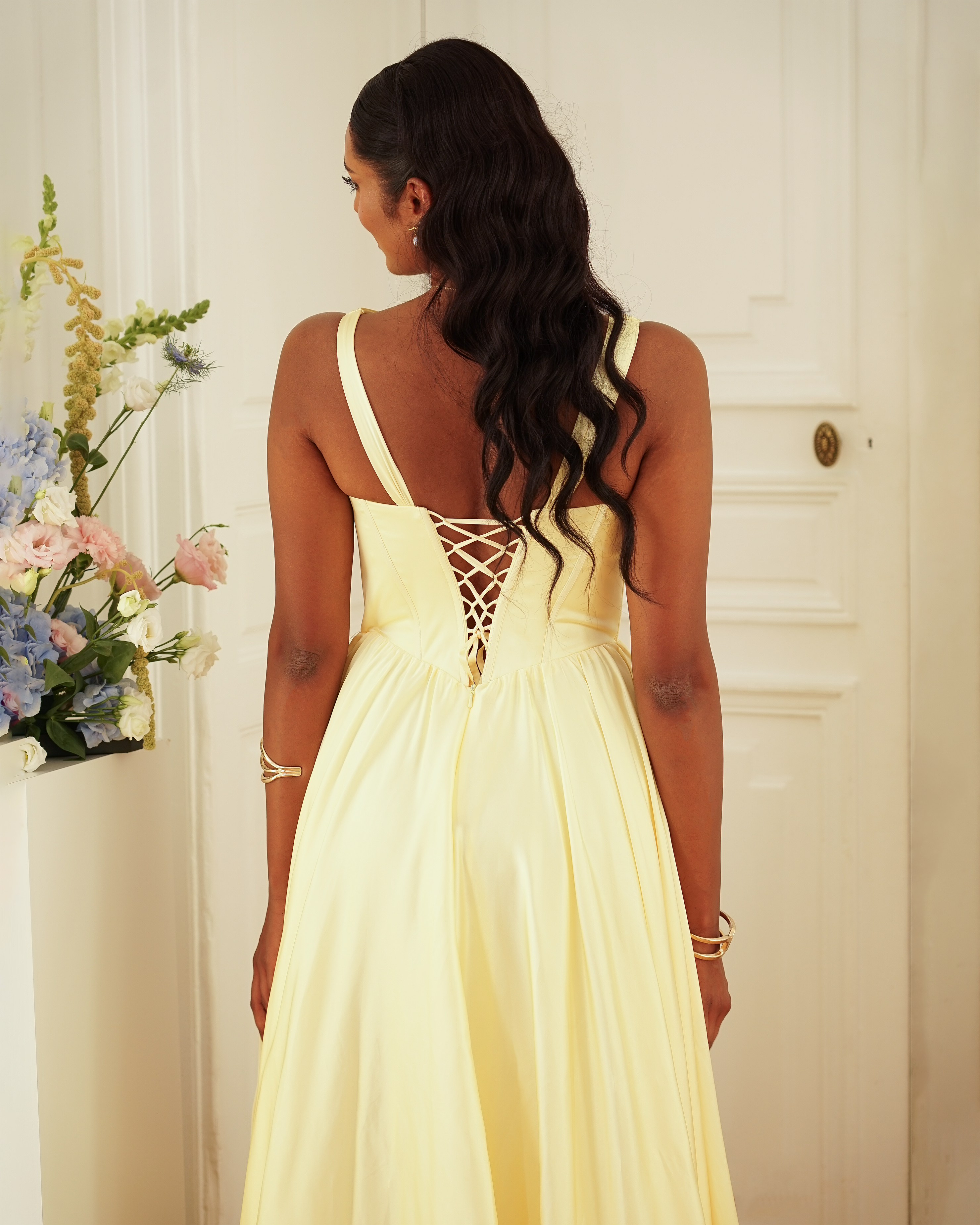 Olivia - Robe corset fluide jaune