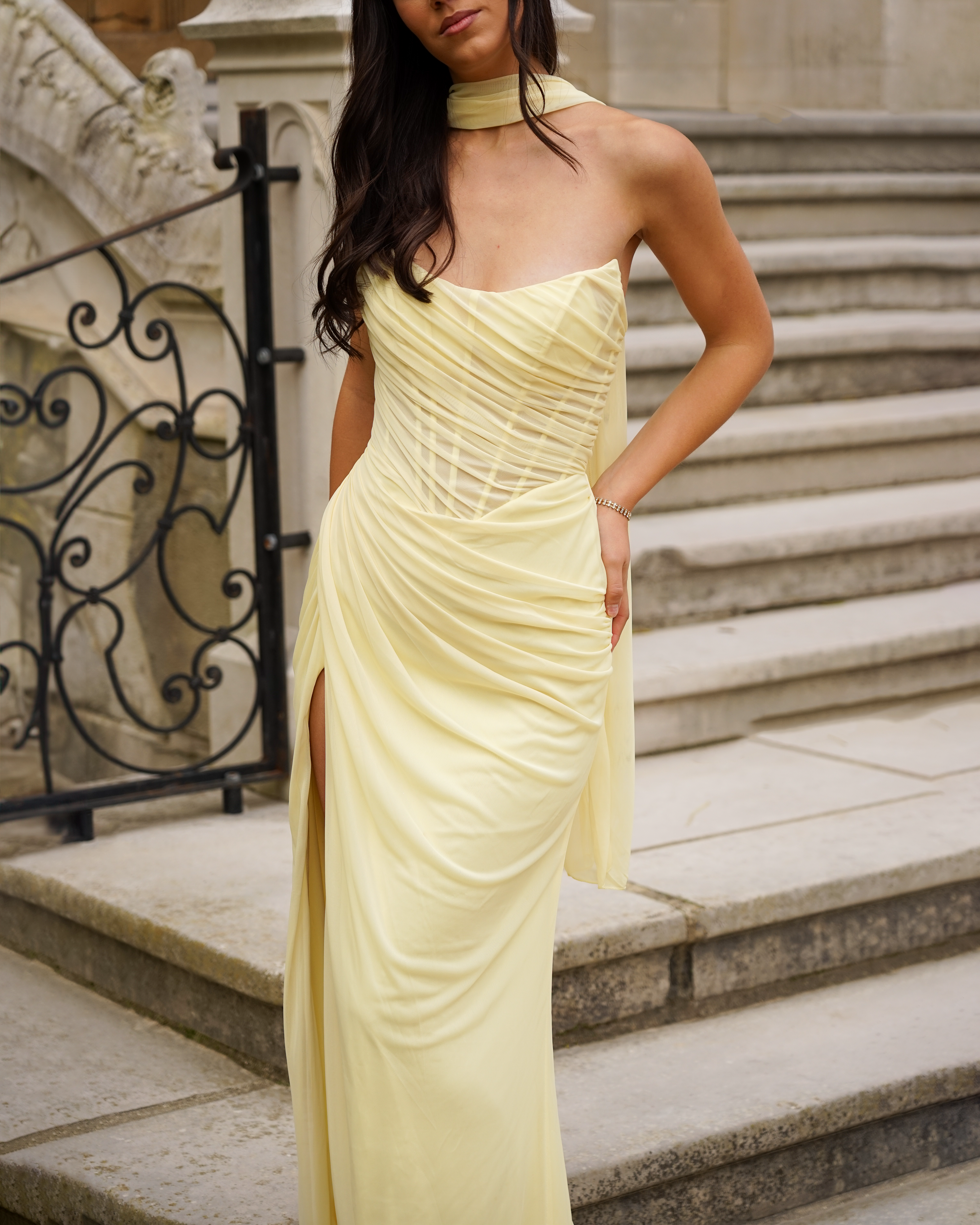 Eden - Longue robe drapée jaune