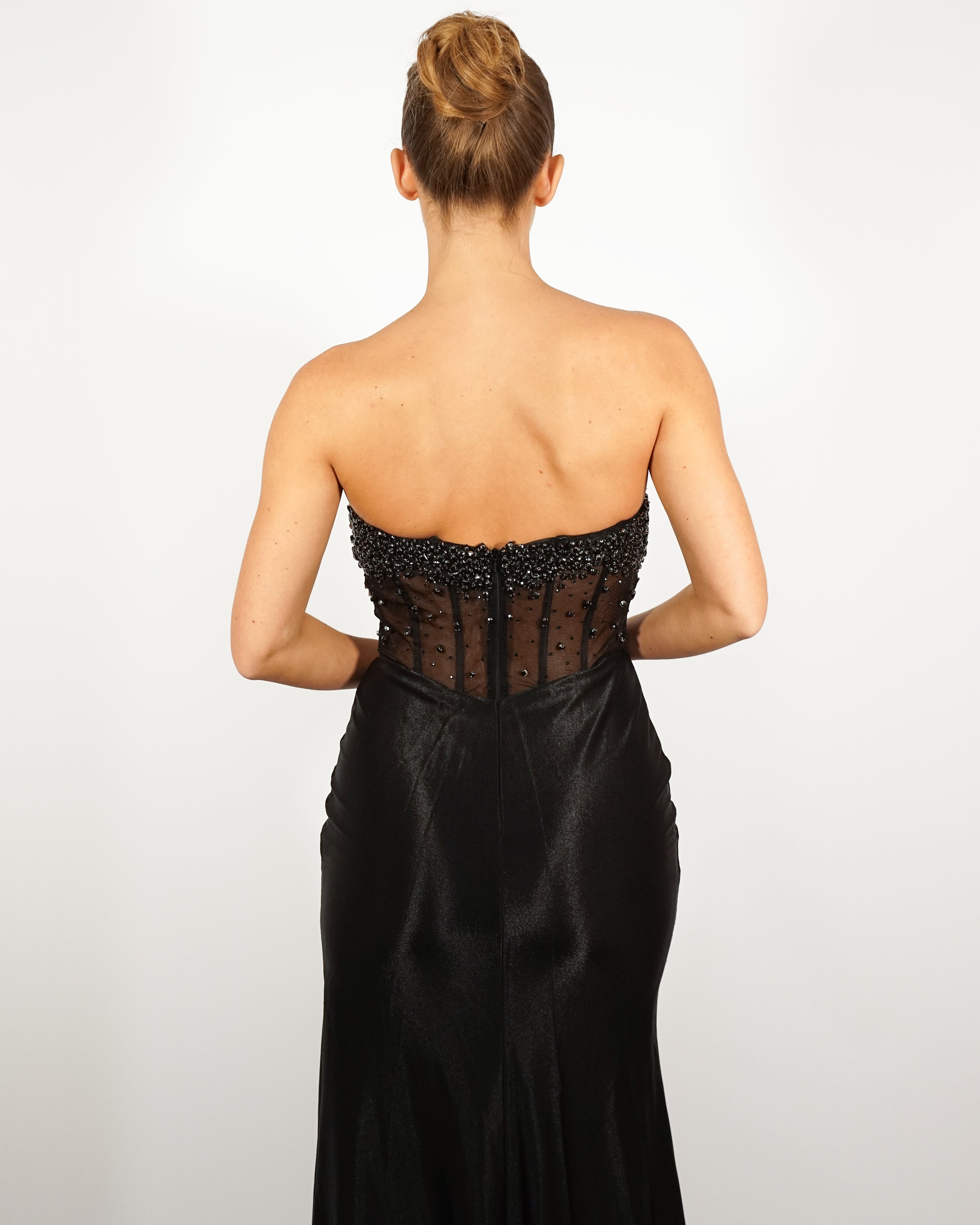 Opale - Robe de soirée noire avec bustier perlé
