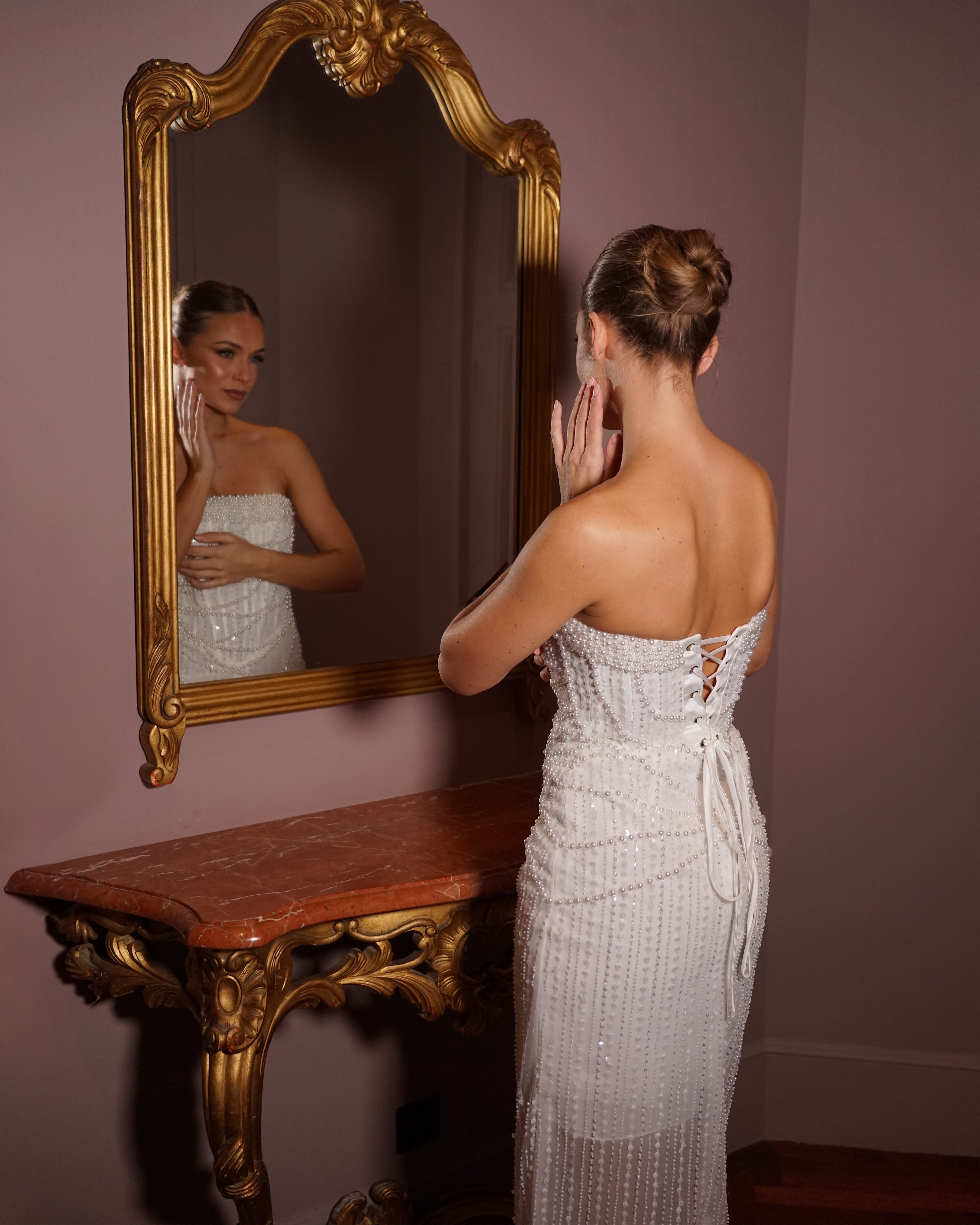 Clara - Longue robe bustier à perles