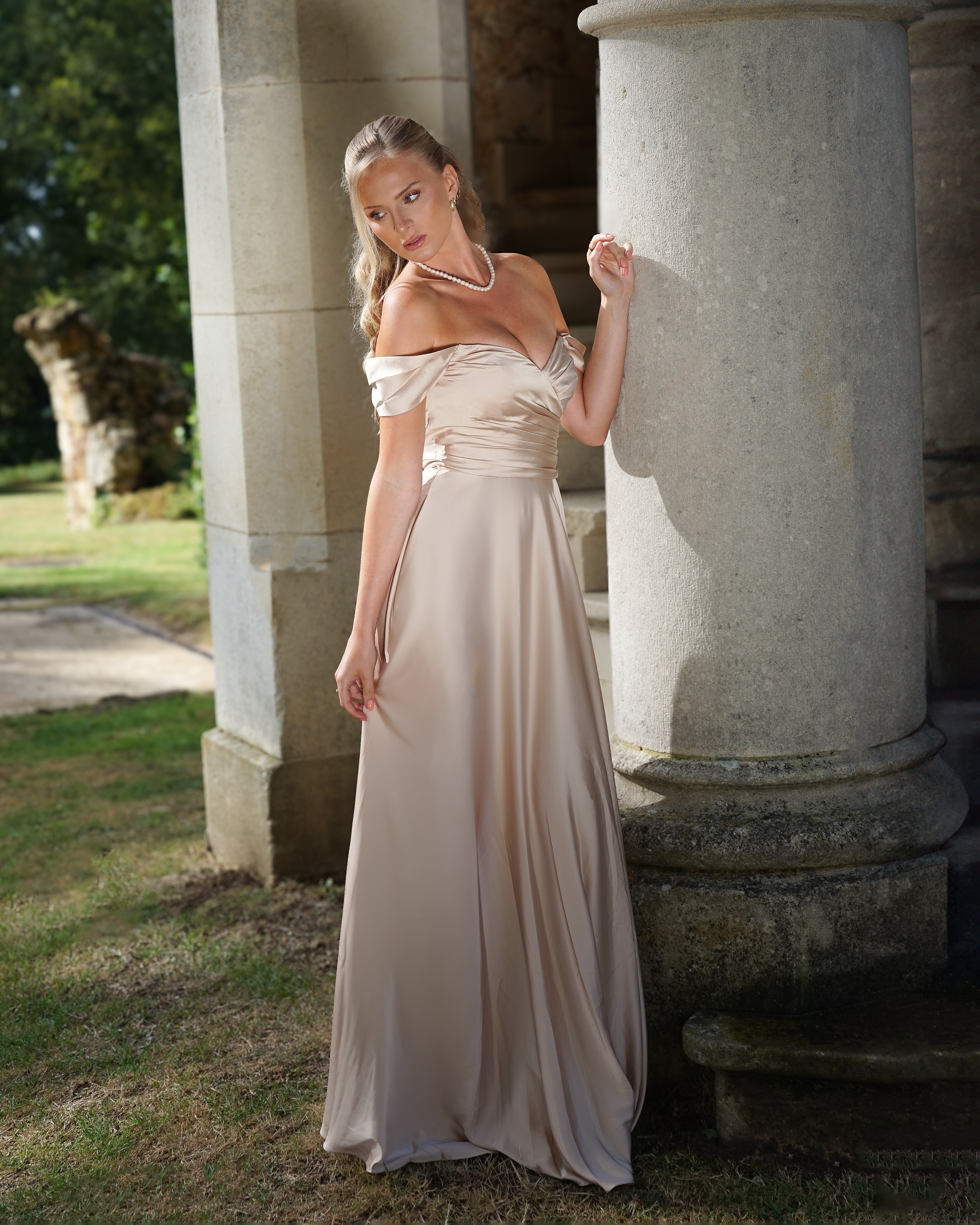 Romy - Robe à épaules dénudées champagne