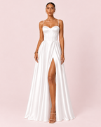 Eva - Robe corset en satin blanche