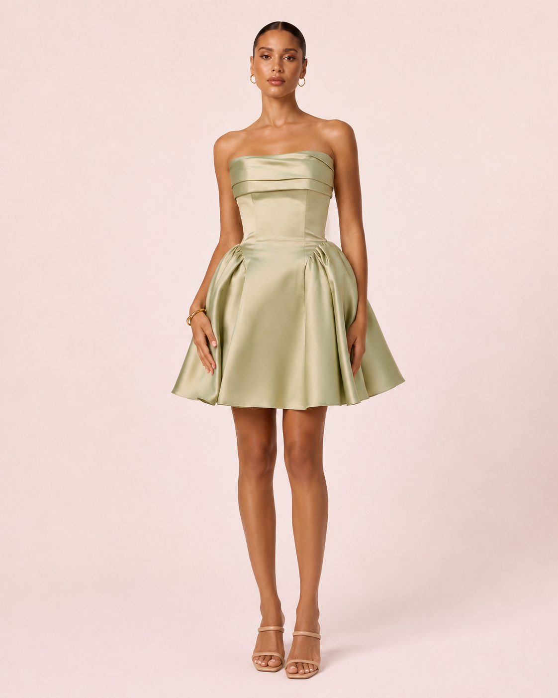 Juliette - Robe courte satinée vert sauge