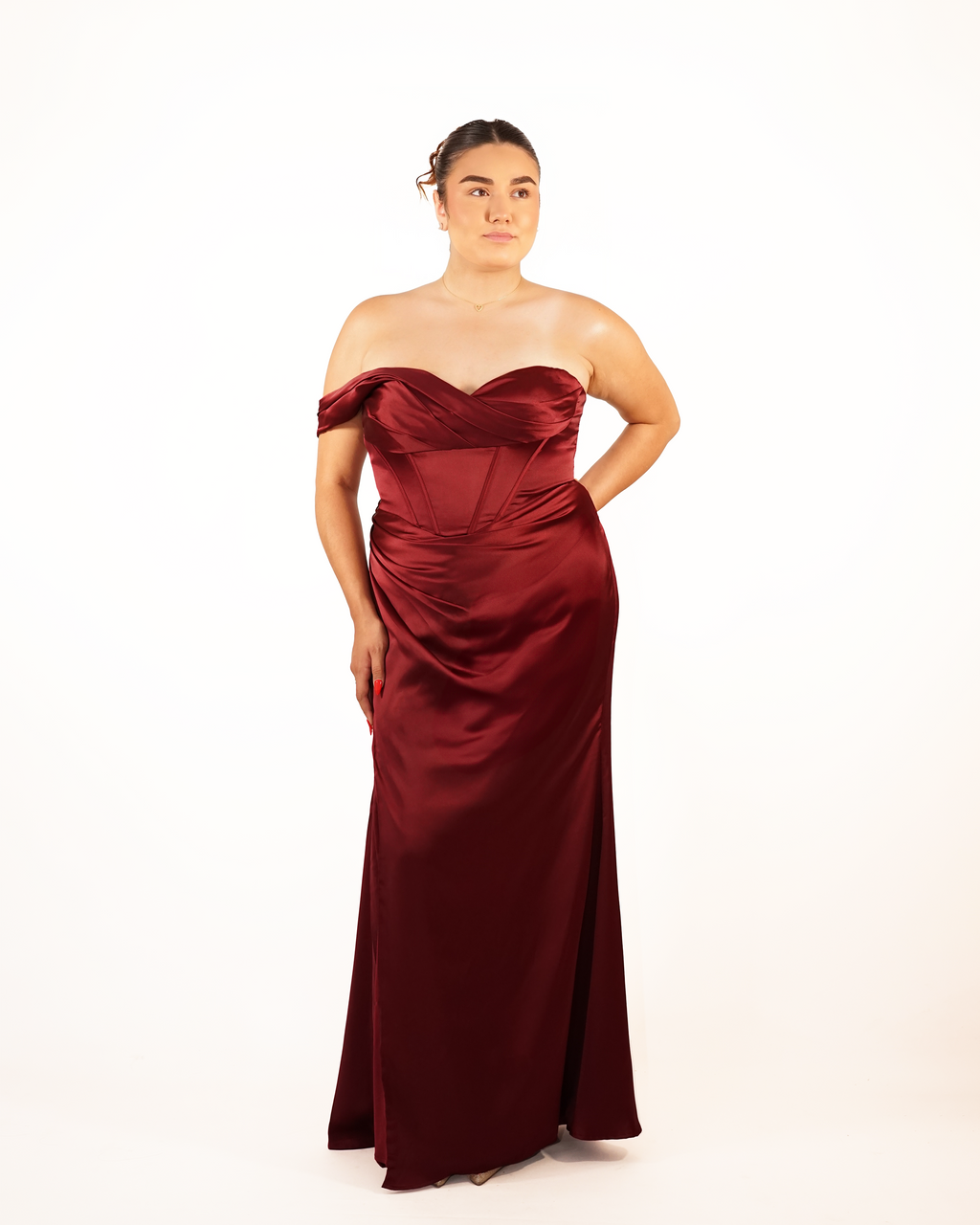 Nova - Robe corset asymétrique en satin bordeaux