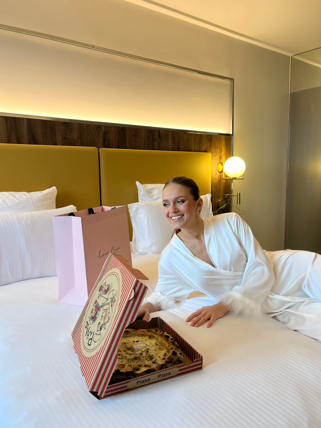 Peignoir A Plumes Blanc