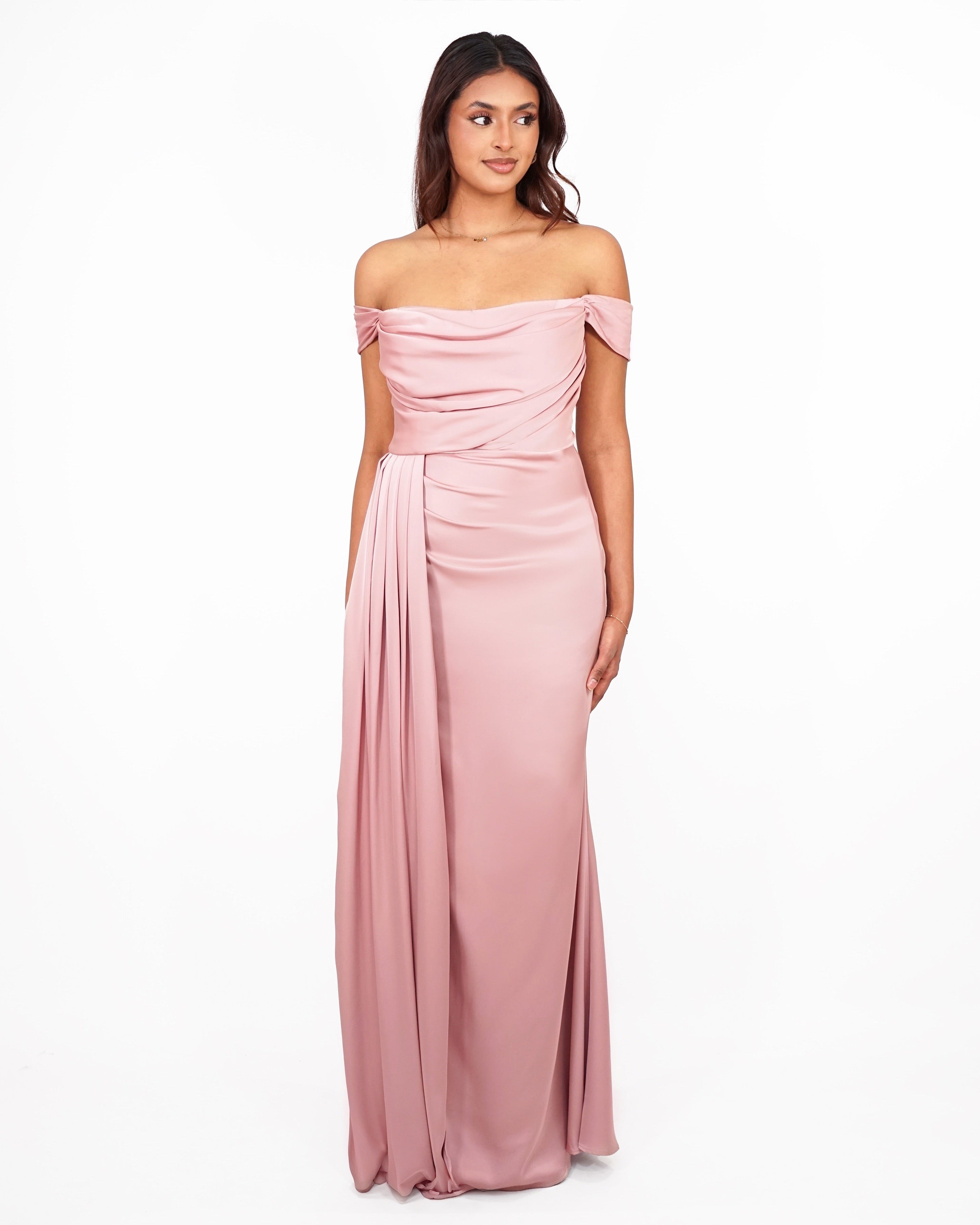 Ella - Robe satinée rose poudrée