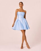 Juliette - Robe courte satinée bleue