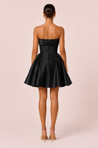 Juliette - Robe courte satinée noire
