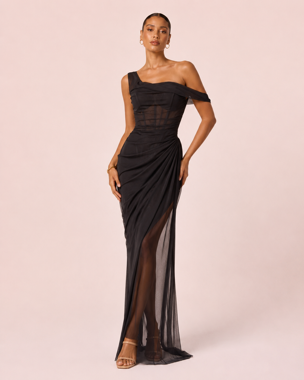 Liora- Longue robe drapée noire
