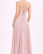 Ludivine - Longue robe satinée rose poudré