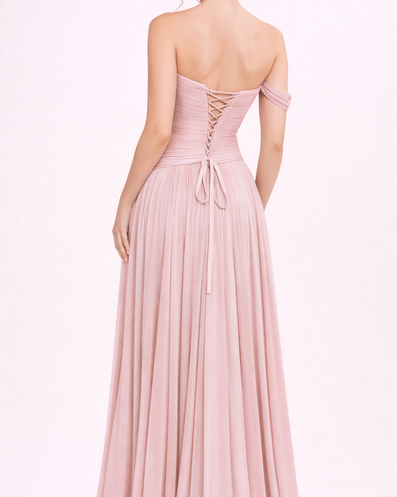 Ludivine - Longue robe satinée rose poudré