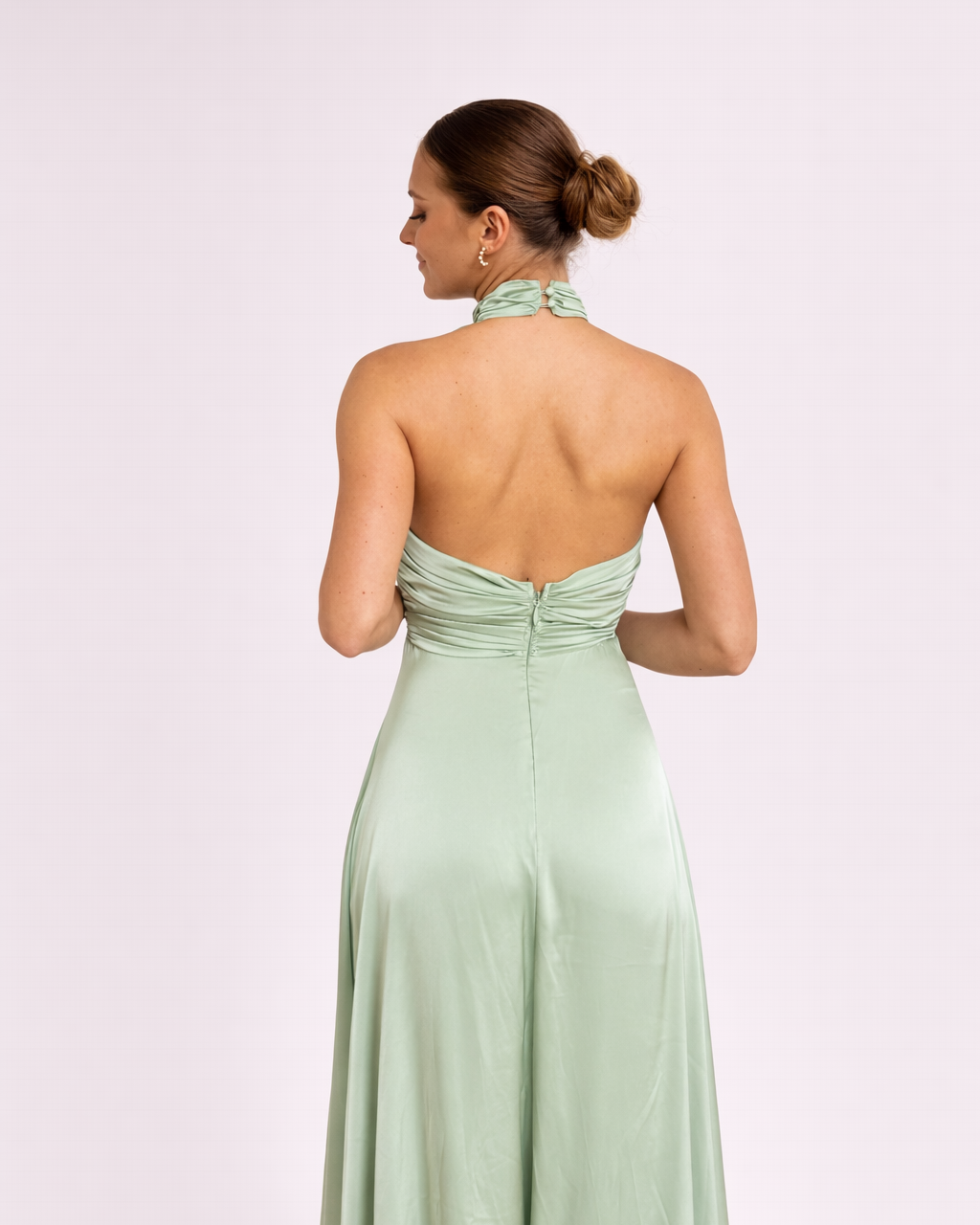 Rose - Longue robe satinée vert sauge