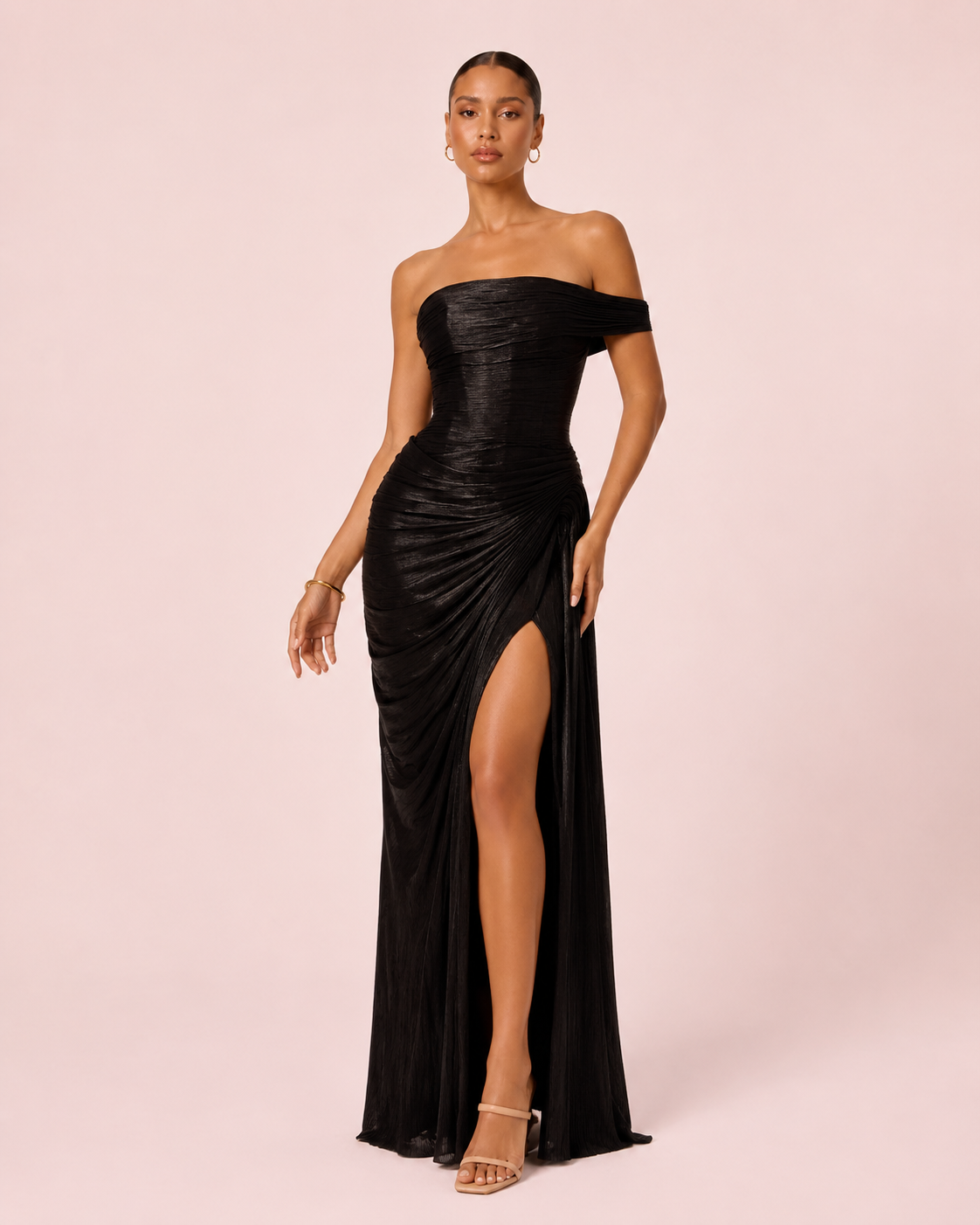 Shania - Longue robe en satin noir