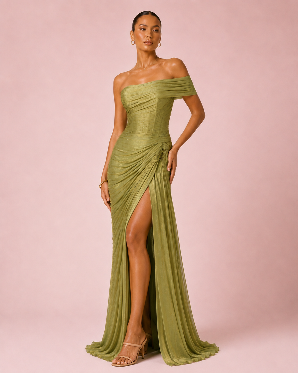 Shania - Longue robe en satin olive