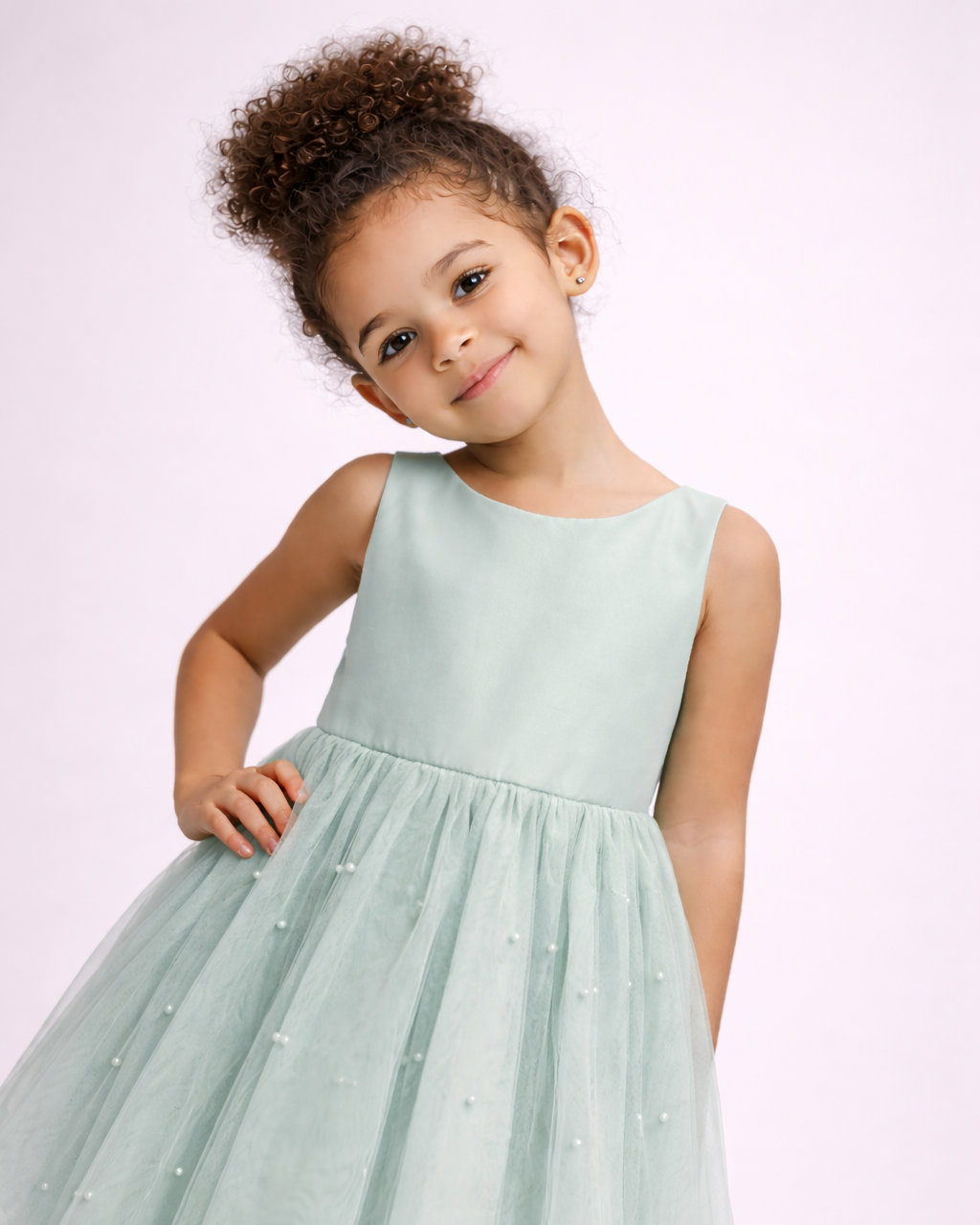 Stella - Robe enfant en tulle à perles vert sauge