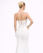 Axelle - Longue robe en mousseline avec corset brodé