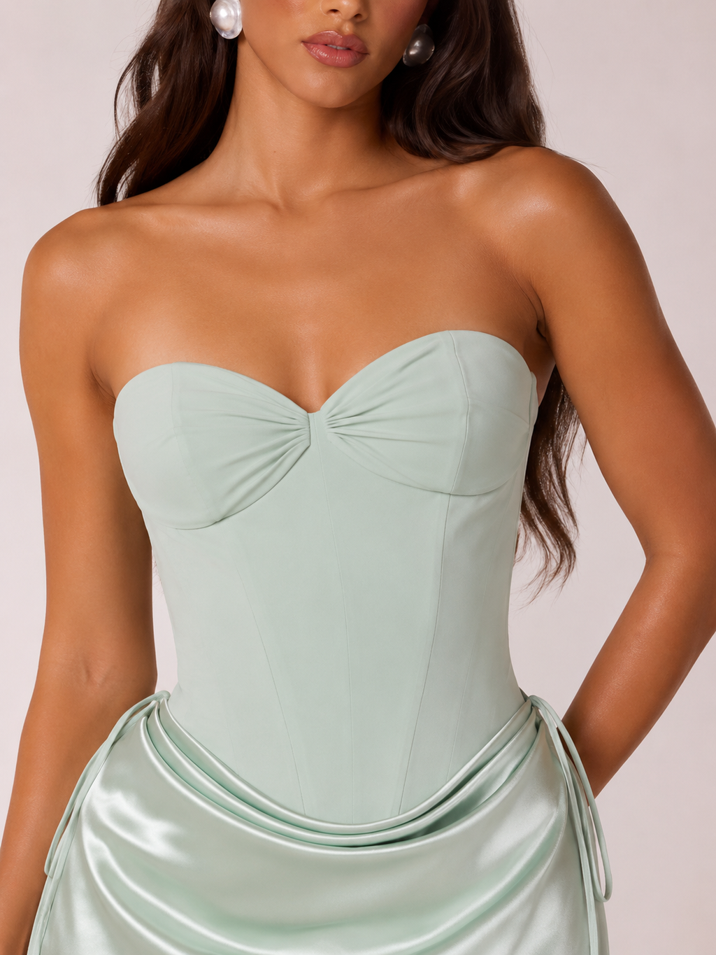 Jenny - Robe courte drapée vert sauge