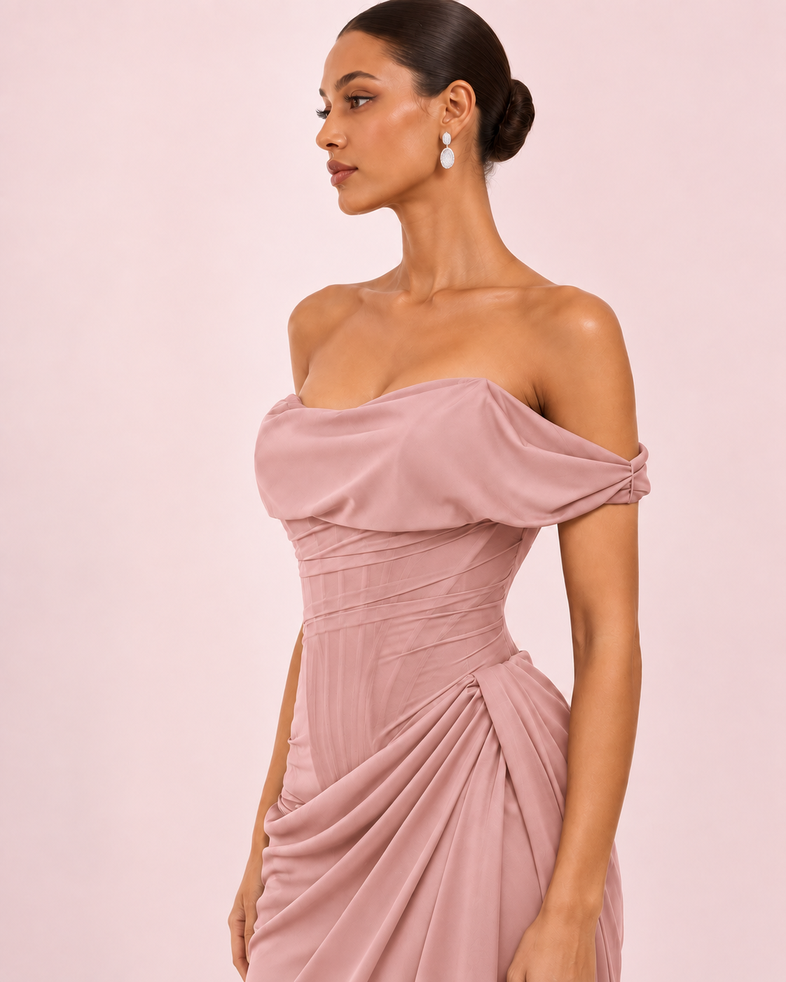Liora- Longue robe drapée rose poudré