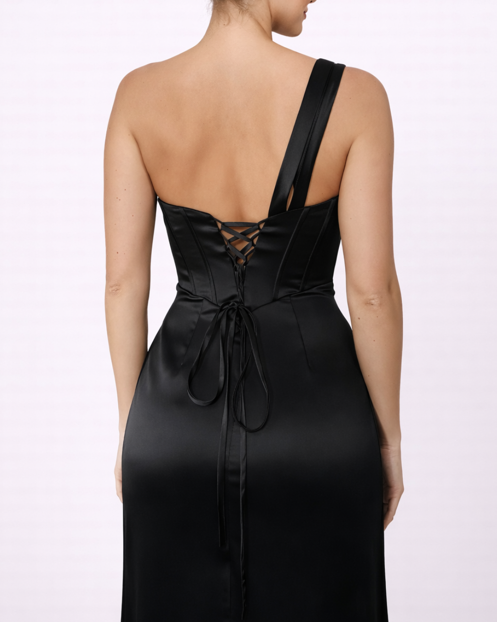 Nova - Robe Corset Asymétrique En Satin Noir