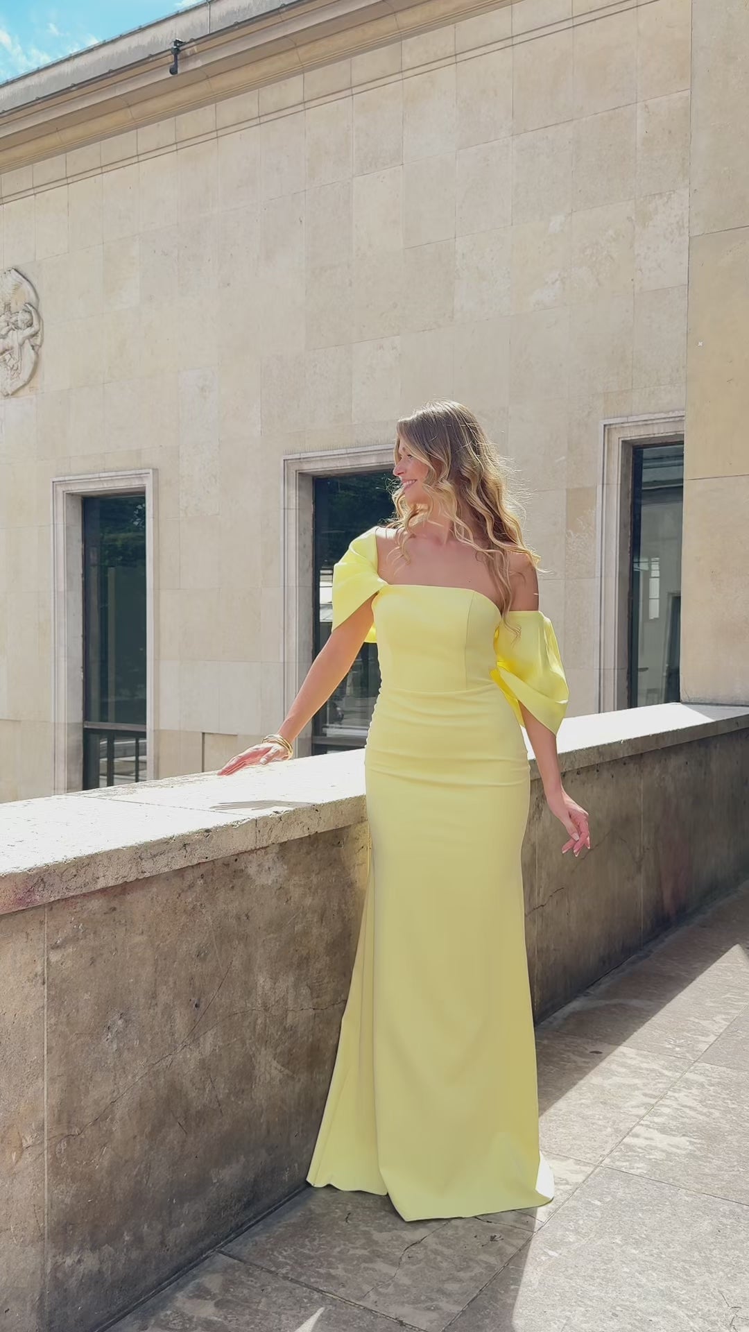 Emma - Robe en crêpe jaune