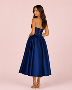 Andréa - Robe midi en satin bleu marine