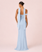 Valeria - Longue robe drapée asymétrique bleu ciel