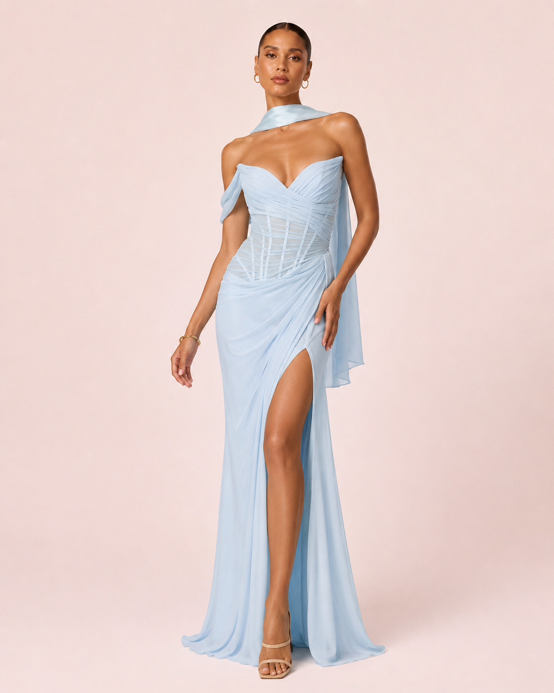 Valeria - Longue robe drapée asymétrique bleu ciel